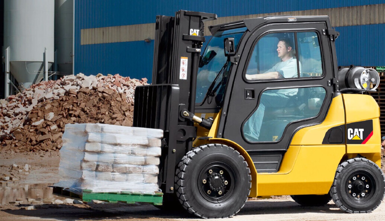 Cat Pneumatic Forklift