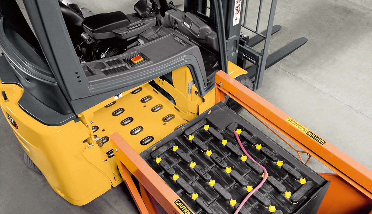 Forklift Battery Extraction