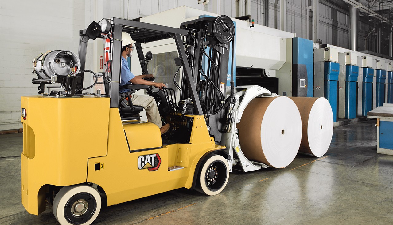 Cat Forklift with Carton Clamp